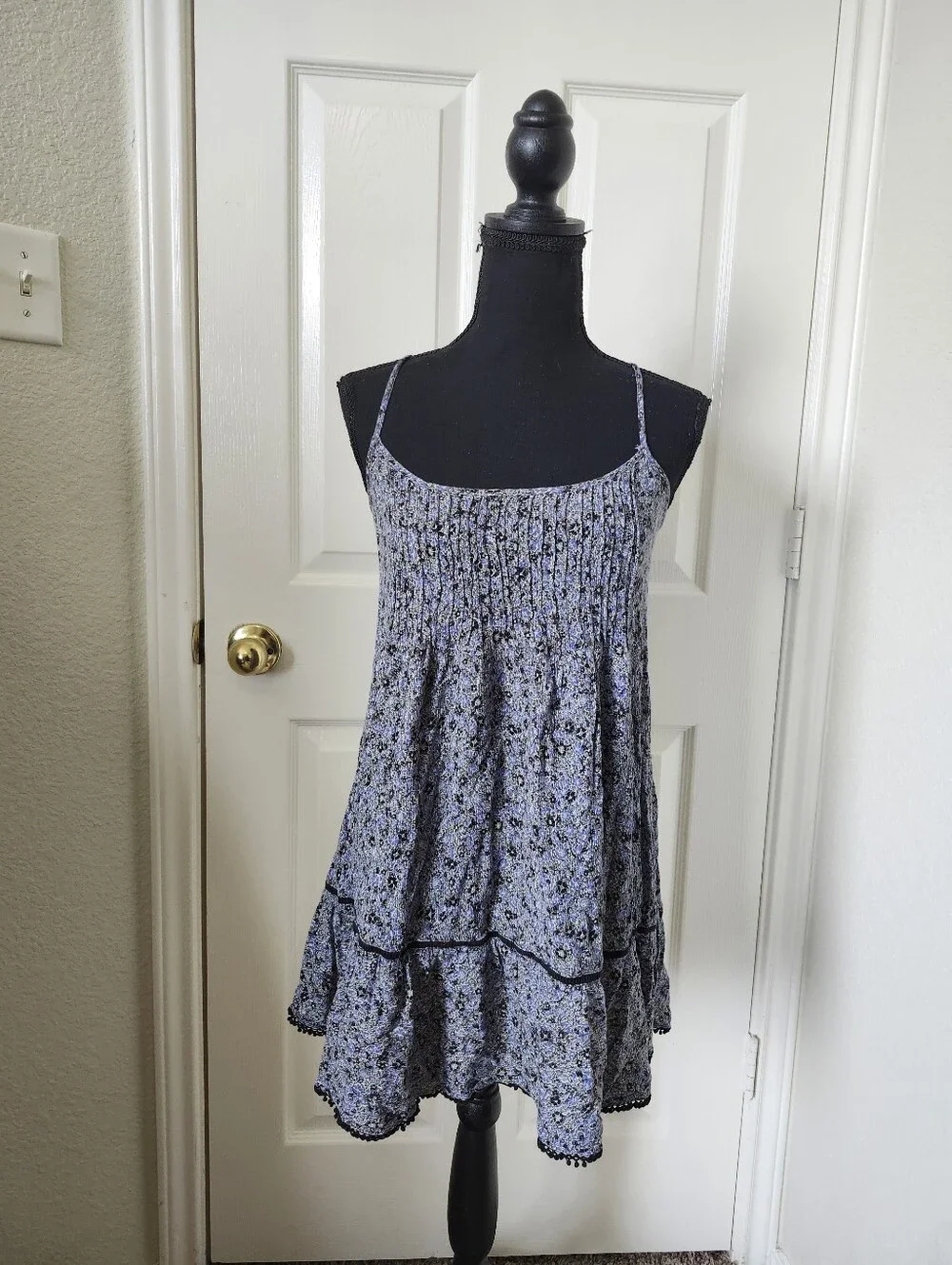 American Eagle Outfitters Lavender Blue Floral Smocked Cami Dress